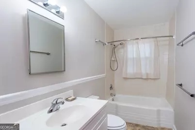 2111 M L King Jr Drive NW, Atlanta, GA 30310 - Photo 19