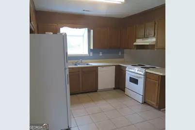 1755 Fox Chase Court SE, Conyers, GA 30013 - Photo 3