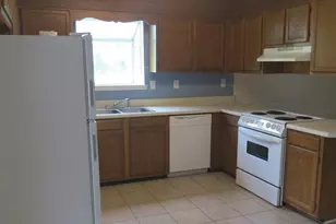 1755 Fox Chase Ct SE, Conyers, GA 30013 - Photo 3