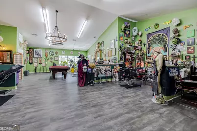 302 W Victory Drive, Savannah, GA 31405 - Photo 33