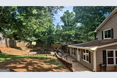 538 Cole Drive SW, Lilburn, GA 30047 - Photo 5