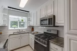3173 Parkridge Crescent, Chamblee, GA 30341 - Photo 17