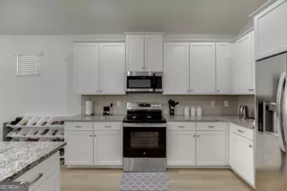 381 Eagles Bluff Way, Hoschton, GA 30548 - Photo 9