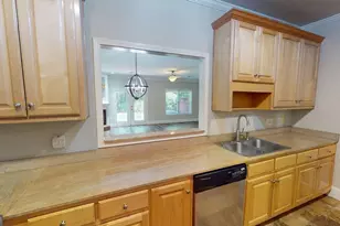 116 Wisteria Dr, Winder, GA 30680 - Photo 9
