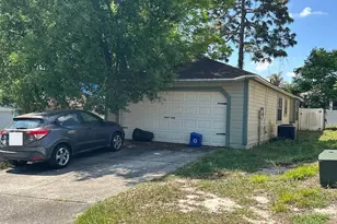 558 Portland Cir, Apopka, FL 32703 - Photo 3