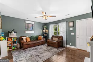 397 Woodlawn Ave, Dalton, GA 30721 - Photo 11