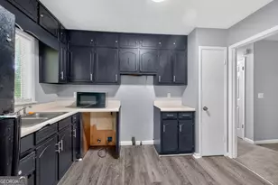 4564 Cypress Ridge Ct, Stone Mountain, GA 30083 - Photo 15