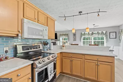 327 Tallassee Lane, Statham, GA 30666 - Photo 15