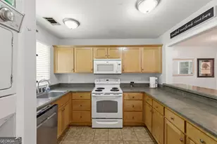 205 Pineview Dr, Athens, GA 30606 - Photo 9