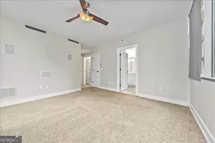 700 Park Regency Pl, Atlanta, GA 30326 - Photo 11