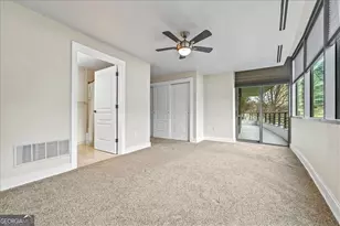 700 Park Regency Pl, Atlanta, GA 30326 - Photo 21