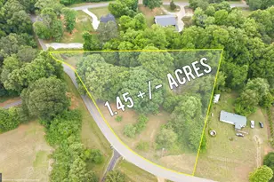 808 Knollwood Dr, Winder, GA 30680 - Photo 9