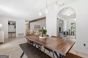 607 Leaning Oaks Dr, Savannah, GA 31410 - Photo 5