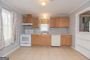 305 McArthur Blvd, Warner Robins, GA 31093 - Photo 11