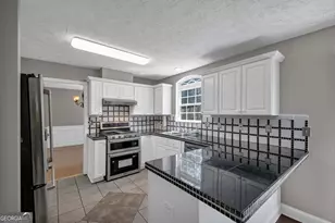 415 Madison Chase Dr, Lawrenceville, GA 30045 - Photo 17