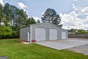 111 Queens Ln, Good Hope, GA 30641 - Photo 35