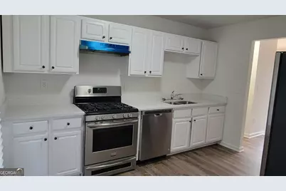 3206 Diamond Bluff, Union City, GA 30291 - Photo 5