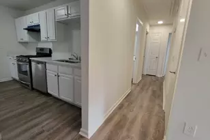 3206 Diamond Blf, Union City, GA 30291 - Photo 9