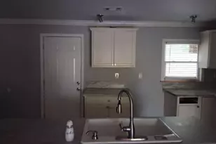 1032 Valley View Rd SE, Atlanta, GA 30315 - Photo 9