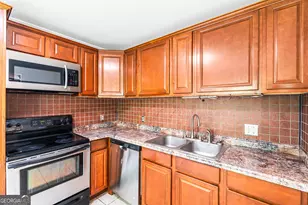 611 Fairmont Dr, Macon, GA 31210 - Photo 9
