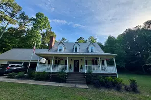 202 Commodore Dr, Milledgeville, GA 31061 - Photo 1