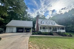 202 Commodore Dr, Milledgeville, GA 31061 - Photo 1