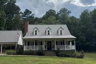 202 Commodore Dr, Milledgeville, GA 31061 - Photo 1
