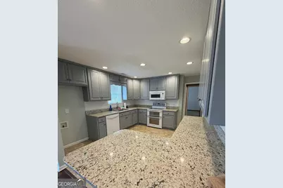 1447 Birdie Road, Griffin, GA 30223 - Photo 11