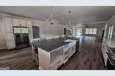 402 Savannah Drive, Mansfield, GA 30055 - Photo 13