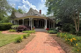 358 Pine St, Madison, GA 30650 - Photo 1