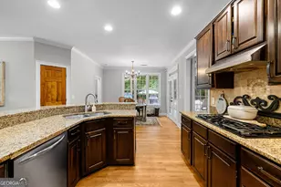 127 Shoreline Cir, Newnan, GA 30263 - Photo 17