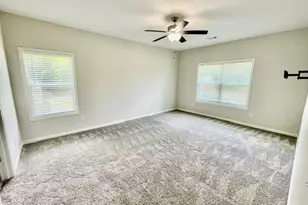 100 Fenwick Mnr Dr, Lagrange, GA 30241 - Photo 9