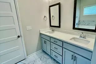 100 Fenwick Mnr Dr, Lagrange, GA 30241 - Photo 13