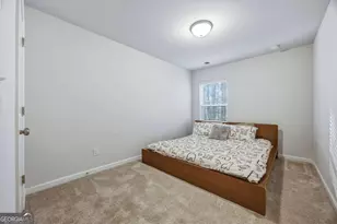 3175 Meadowstone Ln SW, Atlanta, GA 30331 - Photo 15