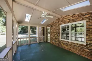 100 Robin Rd, Athens, GA 30605 - Photo 17