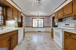 100 Robin Rd, Athens, GA 30605 - Photo 9