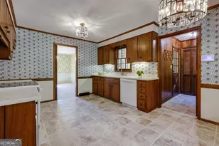 100 Robin Rd, Athens, GA 30605 - Photo 13