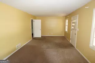 811 Verde Dr, Riverdale, GA 30274 - Photo 3