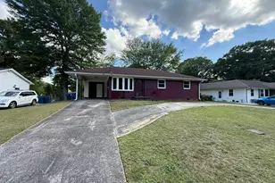 528 Pinecrest Dr, Riverdale, GA 30274 - Photo 3