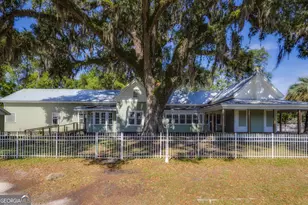 290 E King Ave, Kingsland, GA 31548 - Photo 1