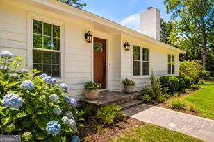 670 Hillmont Dr, Waycross, GA 31503 - Photo 3