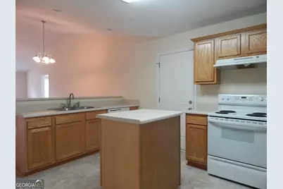 304 Lenox Circle, Lagrange, GA 30241 - Photo 5