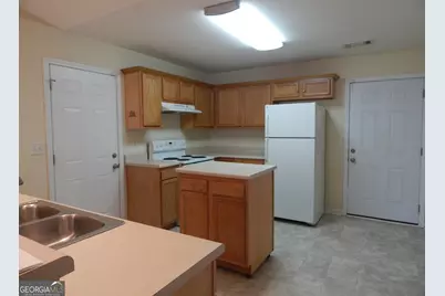 304 Lenox Circle, Lagrange, GA 30241 - Photo 7