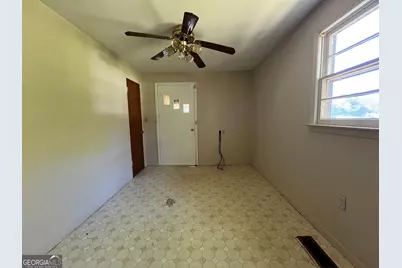 4401 Crystal Lake Drive, Macon, GA 31217 - Photo 13