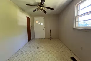 4401 Crystal Lake Dr, Macon, GA 31217 - Photo 13