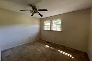 4401 Crystal Lake Dr, Macon, GA 31217 - Photo 9