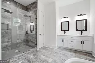2415 Rugby Ave, College Park, GA 30337 - Photo 17