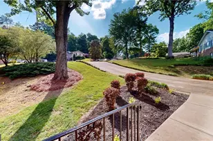2590 Bentbrook Ct, Atlanta, GA 30360 - Photo 3