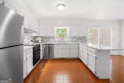 661 N Parkwood Road, Decatur, GA 30030 - Photo 7