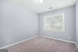 661 N Parkwood Rd, Decatur, GA 30030 - Photo 11